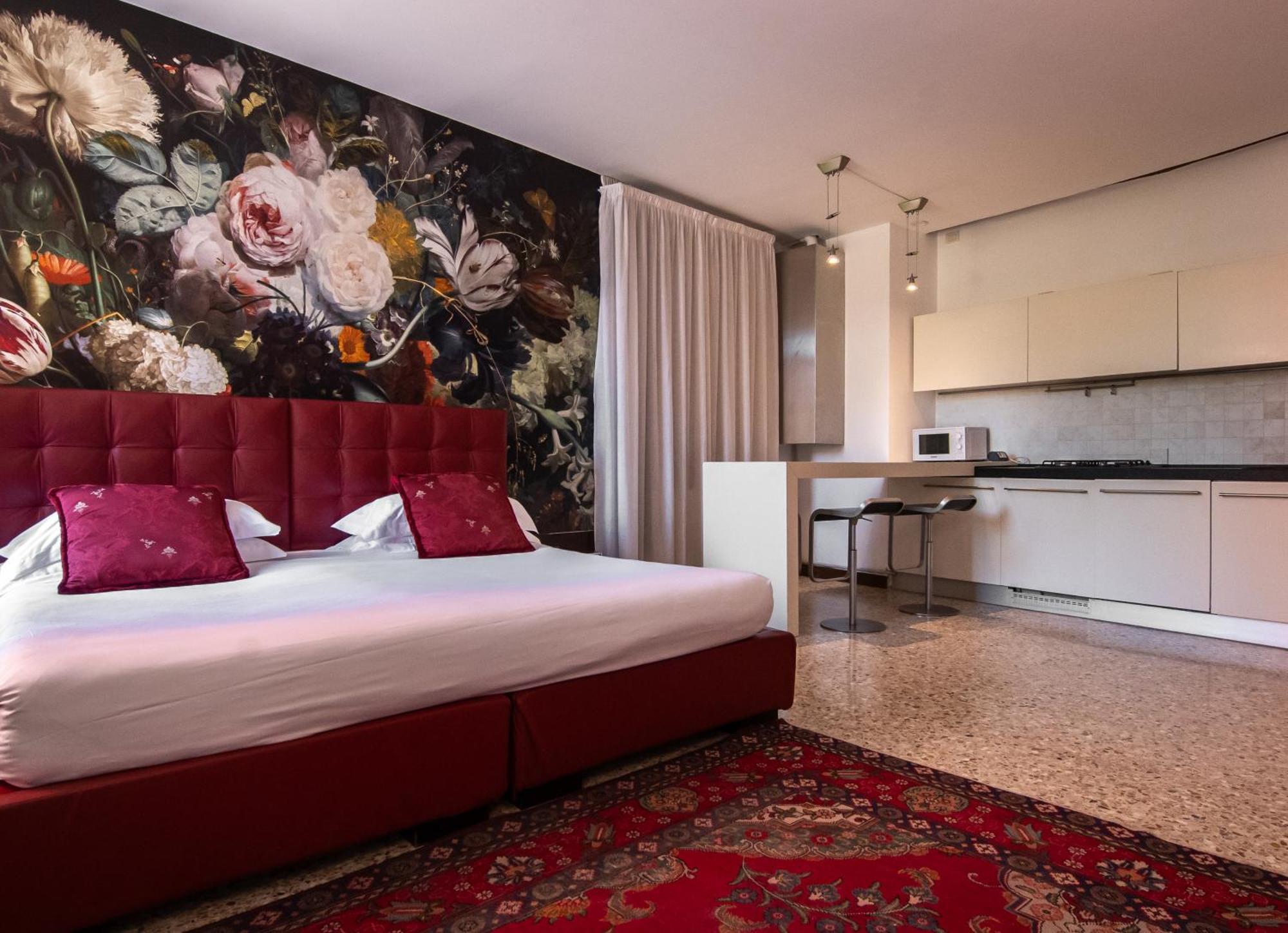 Palazzo Paruta & Wellness Suites Venice Room photo